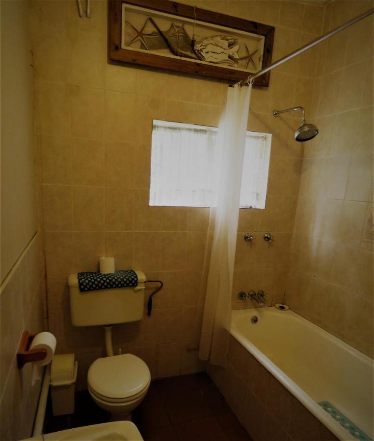 Fountain Baths Guest Cottages Barberton Exteriör bild